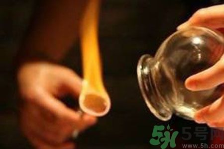 老人能在家拔火罐嗎？老年人拔火罐需要注意什么？