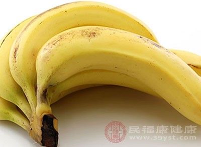 香蕉中的钾元素有助于降低血压