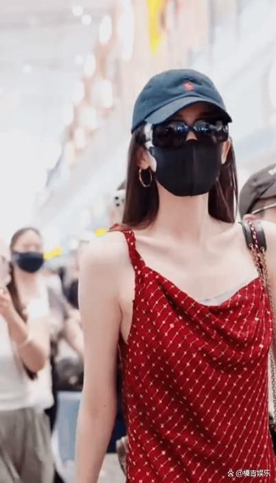 娜扎瘦成纸片人了 医学警告体脂低于17%将危及健康
