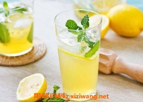 柠檬蜂蜜水的功效
