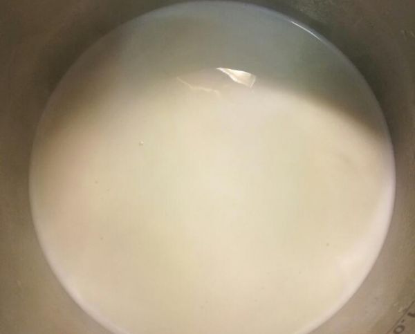 純奶手撕吐司的做法 步驟1