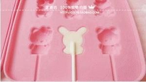 3D立體卡通巧克力棒棒糖的做法 步驟2