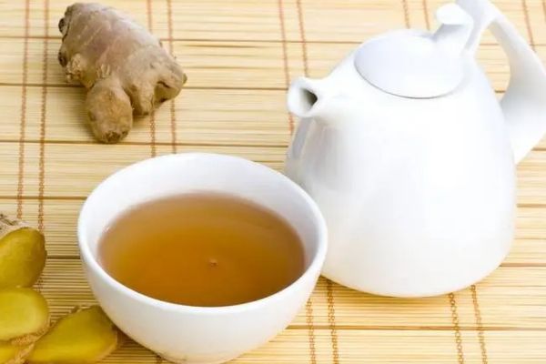 喝姜水去濕氣嗎，生姜溫陽化氣可以散寒除濕