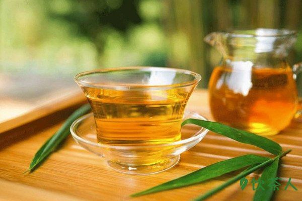 红茶适合什么季节喝，喝红茶有什么好处？