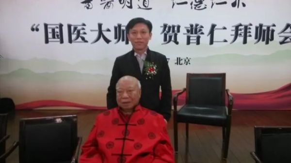  邱 超