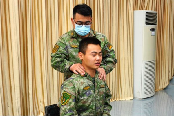 千里巡诊：把健康送到战位——火箭军特色医学中心开展“健康军营行”活动纪实