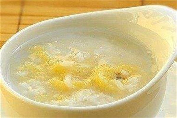这是一张强烈推荐五款瘦身排毒食谱的配图
