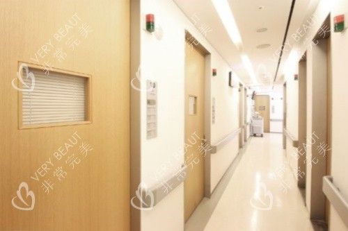 韩国梦想整形外科走廊