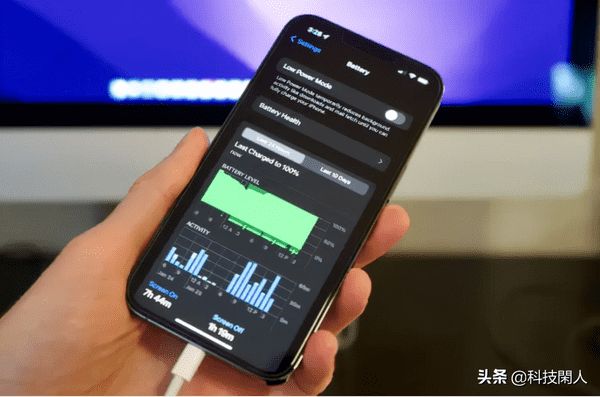 如何让你的iPhone电池运行更长时间（iPhone的十个技巧让电量持续一整天）