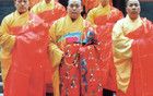 反转！少林寺耕种120亩地！释永信曾带头种田，画面太辛苦！