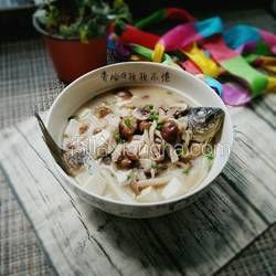 鲜菇鲫鱼汤的做法[图]