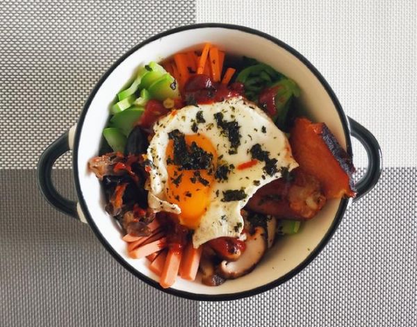 韩式拌饭（健康糙米饭）的做法