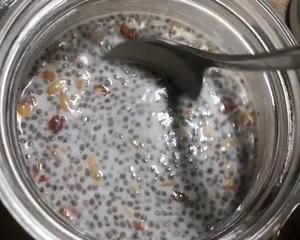 快手生酮早餐keto breakfast | 奇亚籽布丁chia seeds pudding的做法 步骤2