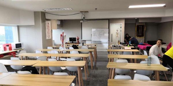 课室