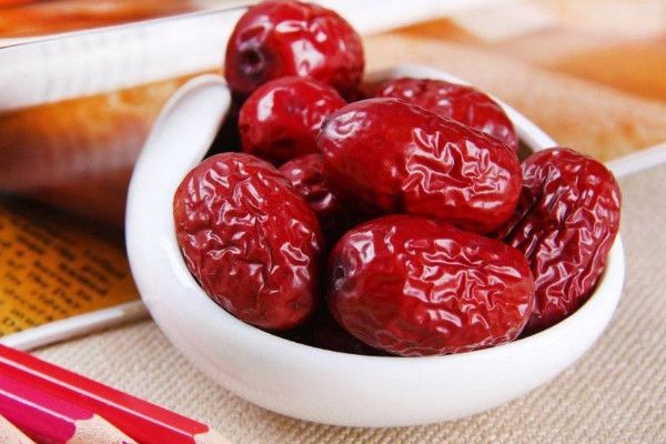 红枣泡水喝的9大禁忌，红枣泡水有哪些禁忌