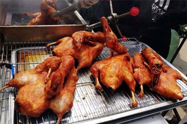 高悦鸭脖