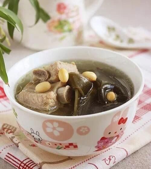 清热降暑，利湿健脾，夏天一定要多喝海带黄豆排骨汤！