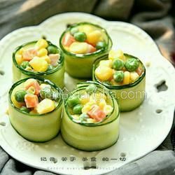 黄瓜蔬菜沙拉卷的做法[图]
