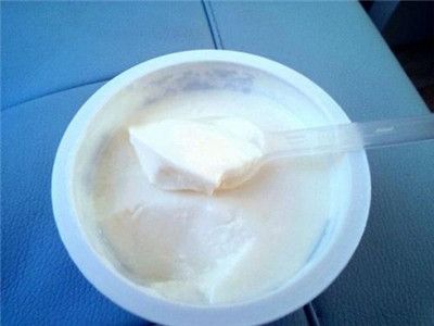 宝宝喝酸奶有风险，家长需谨慎