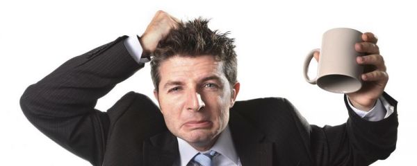 頭發(fā)很油膩該怎么辦 頭發(fā)油膩怎么解決 頭發(fā)油膩的解決方法