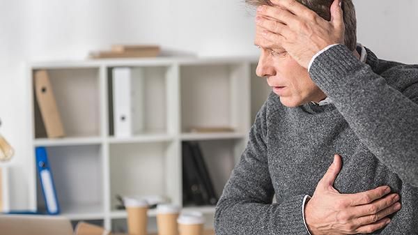 血压躺着量和坐着量哪个准