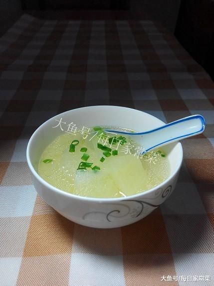 晚餐的一碗冬瓜素湯: 做法超簡單, 爽口又甘甜, 健康又溫暖