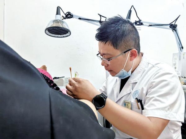 “针”功夫 为健康减“负”(图1)
