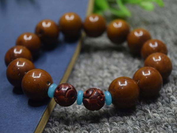 紫金鼠菩提子和金钢菩提子哪个好