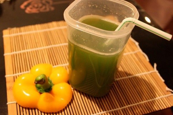 朋友说喝芹菜汁我瘦了20斤 喝芹菜汁减肥真有那么神奇吗