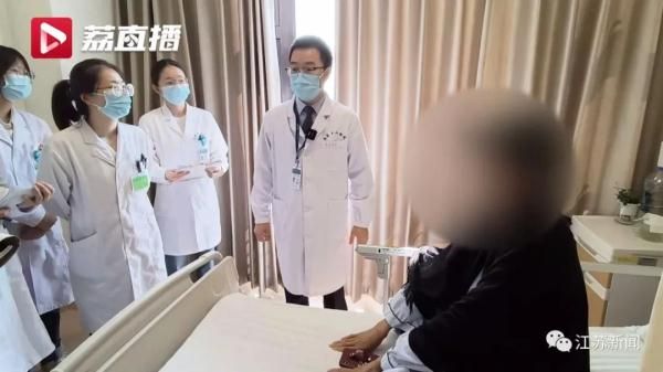 女孩过度减肥瘦到仅剩50斤，垂危之际靠粪菌救了一命！