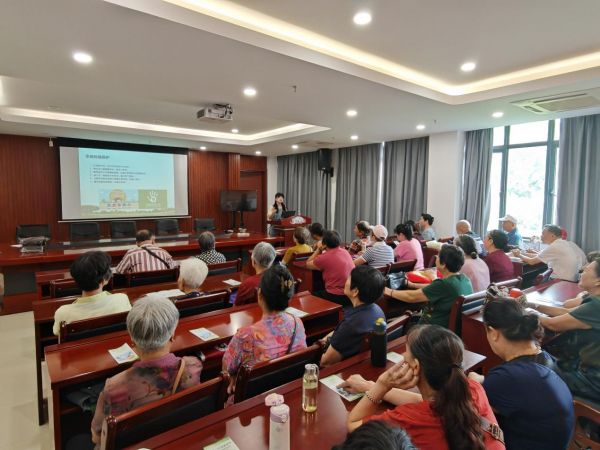 罗星街道社区卫生服务中心开展中国公民健康素养知识讲座