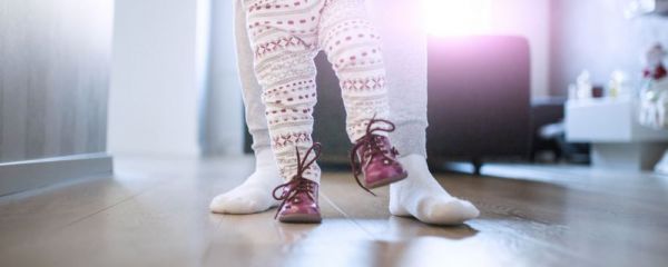 宝宝学步 宝宝学步期 宝宝学步如何扶走