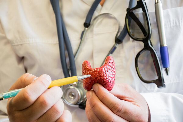 甲状腺术后并发症及处理原则是什么