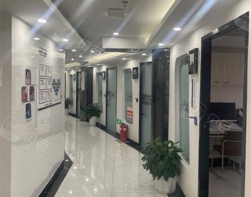 北京冠美口腔走廊图