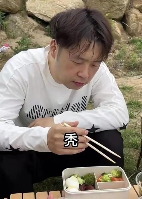 杜海濤回應(yīng)疑似脫發(fā) 減肥引發(fā)脫發(fā)爭議