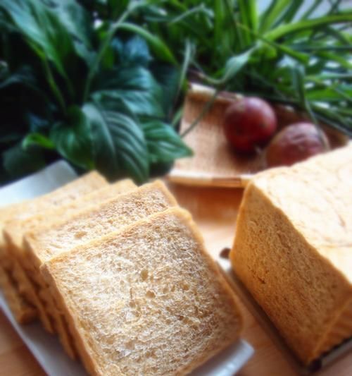 美味健康，酸奶紅糖吐司的做法（用酸奶和紅糖打造營養(yǎng)美食）