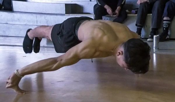 健身房瘦腿器械，让你拥有完美美腿