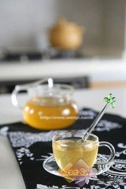 15種清理體內(nèi)垃圾的排毒瘦身食品