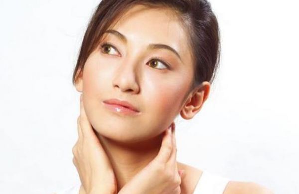三個動作讓你皮膚緊致如初，女性經(jīng)常做這幾個動作緊致如初