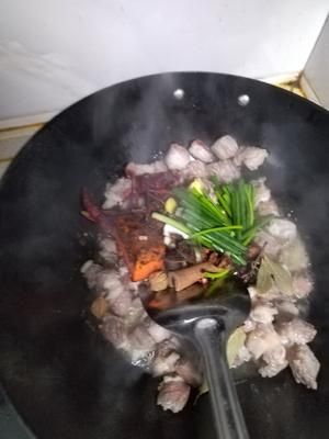 竹筍燒牛腩的做法 步驟4
