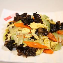 青筍木耳炒雞蛋的做法[圖]
