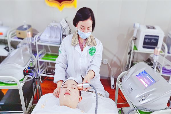 成都美容培訓(xùn)學(xué)校