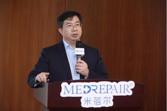 著名美容皮膚科專家賴維教授