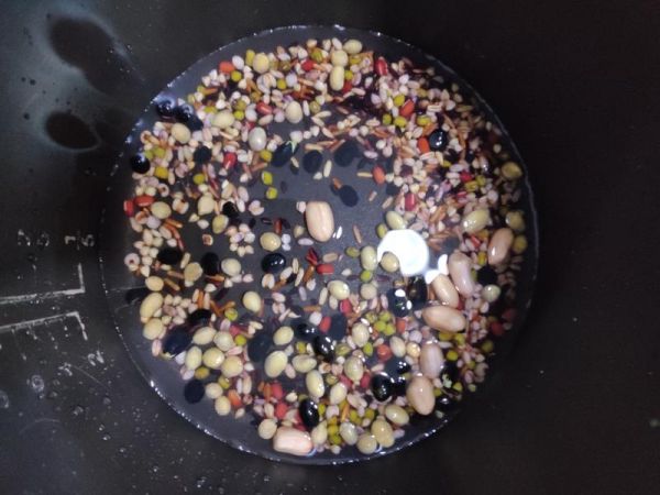 純奶手撕吐司的做法 步驟1