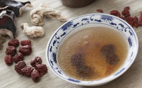 冬季如何驅(qū)寒 冬季驅(qū)寒吃什么好 冬季驅(qū)寒的藥膳有哪些