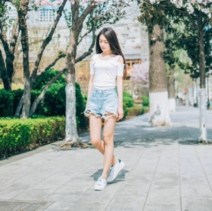 衣服总是看着好看，穿着就不适合了？建议避开这3点，穿搭更有范
