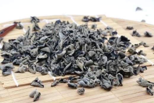 孕妇可以吃木耳吗,可以 具有补肾补气功效