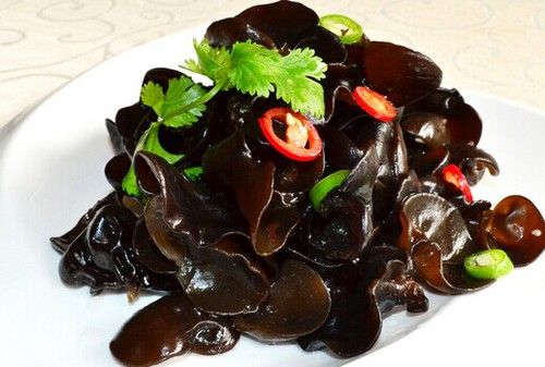 减肥明星食物：黑木耳食谱吃出好身材