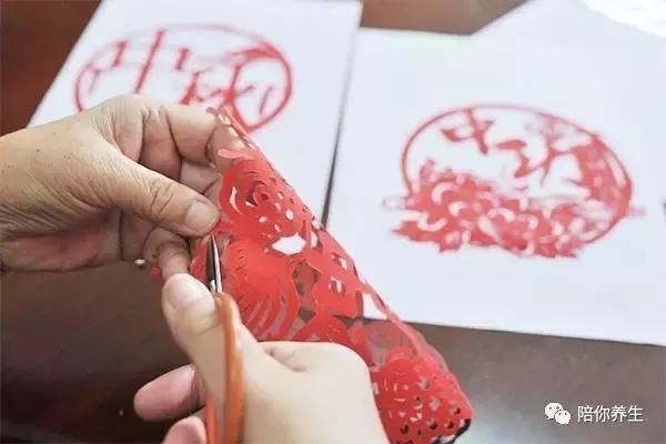50岁后要少“动”，休息就是锻炼，无需用药，自然延年益寿