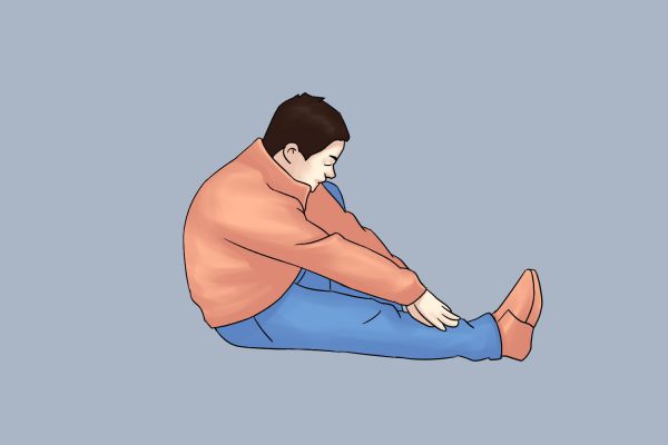 腰部拉伸动作图